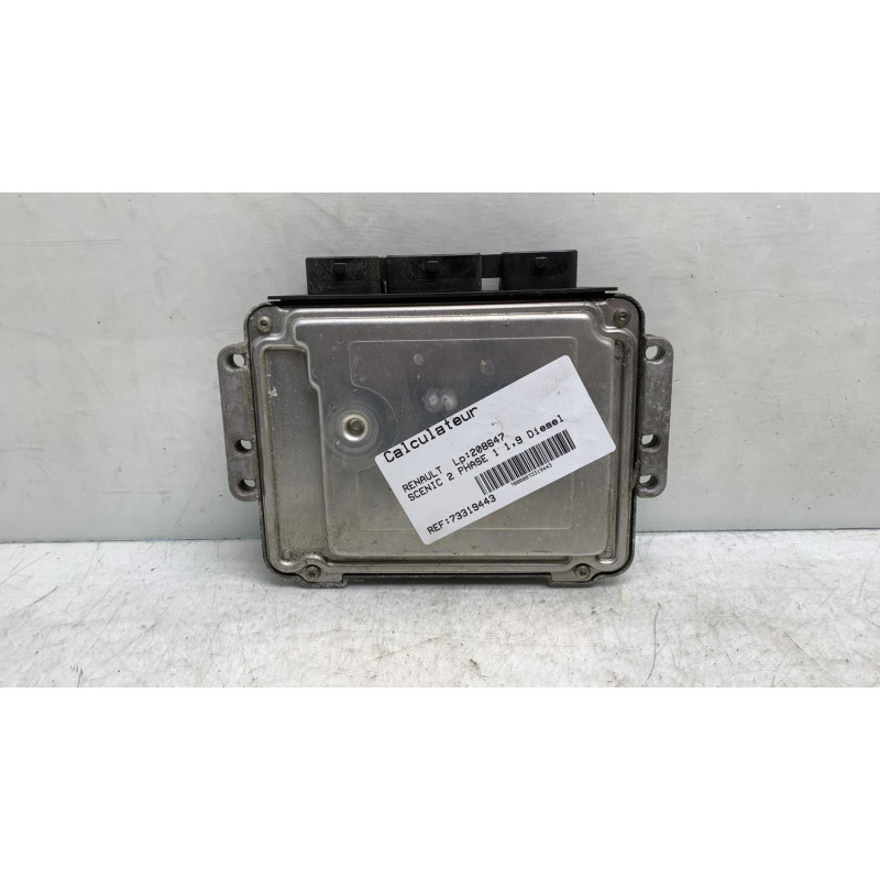 Calculateur moteur RENAULT SCENIC 2 Photo n°1