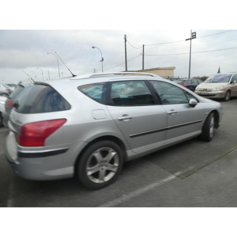 Feu arriere stop central PEUGEOT 407 Photo n°6