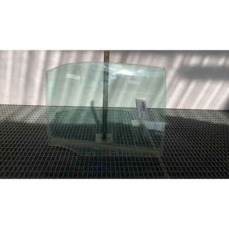 Vitre arriere droit ROVER 75 Photo n°1