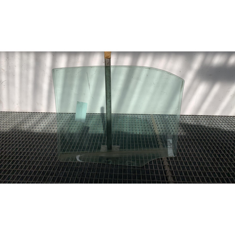 Vitre arriere droit ROVER 75 Photo n°2