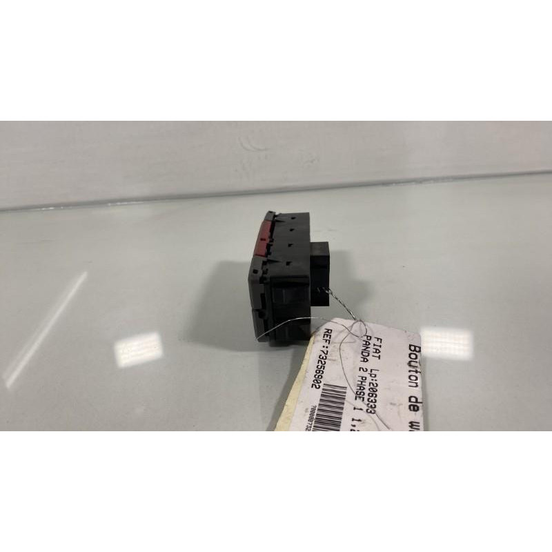 Bouton de warning FIAT PANDA 2 Photo n°2