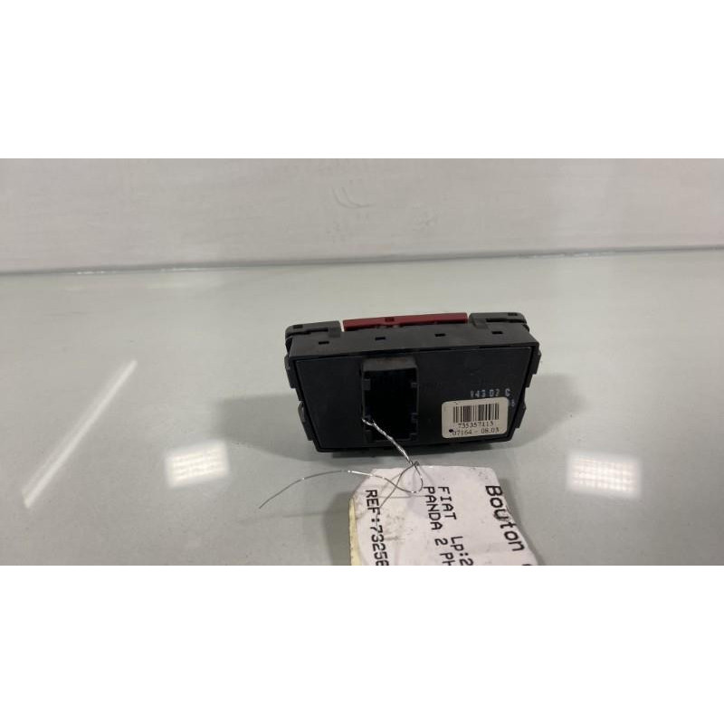 Bouton de warning FIAT PANDA 2 Photo n°3