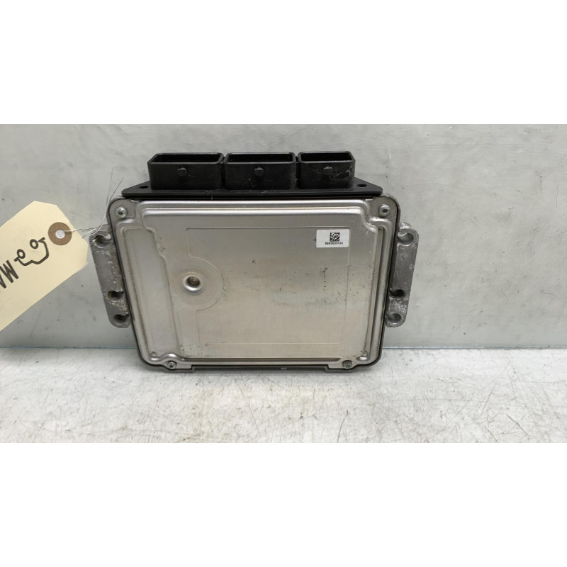 Calculateur moteur RENAULT MEGANE 3 Photo n°3