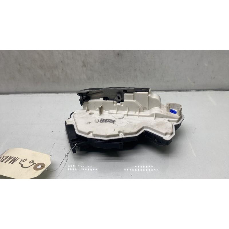 Serrure avant droit VOLKSWAGEN UP Photo n°3