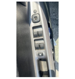 Vitre avant gauche MAZDA 2 1