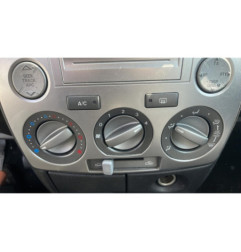 Vitre avant gauche MAZDA 2 1