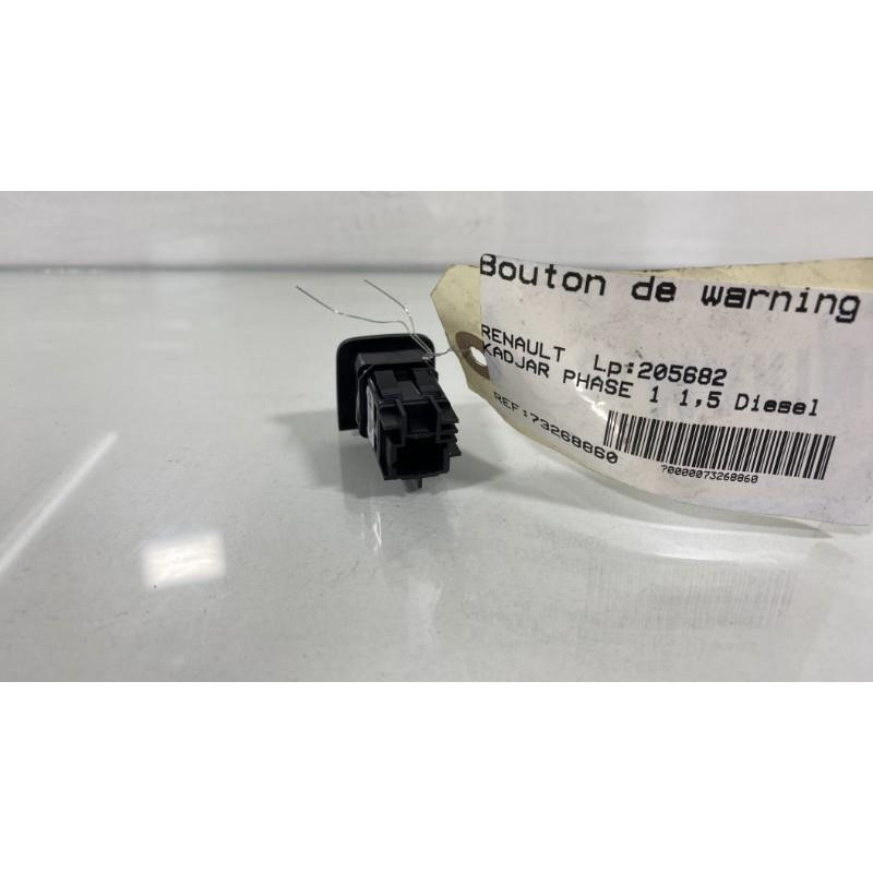 Bouton de warning RENAULT KADJAR Photo n°1