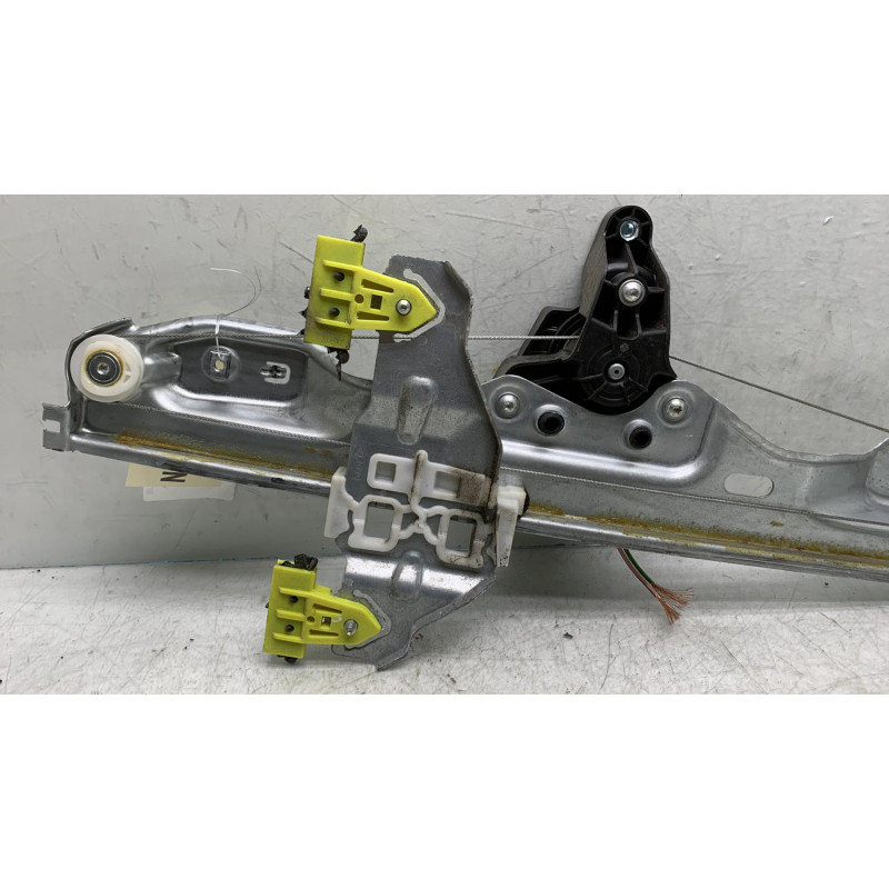 Leve vitre electrique arriere droit RENAULT KADJAR Photo n°1