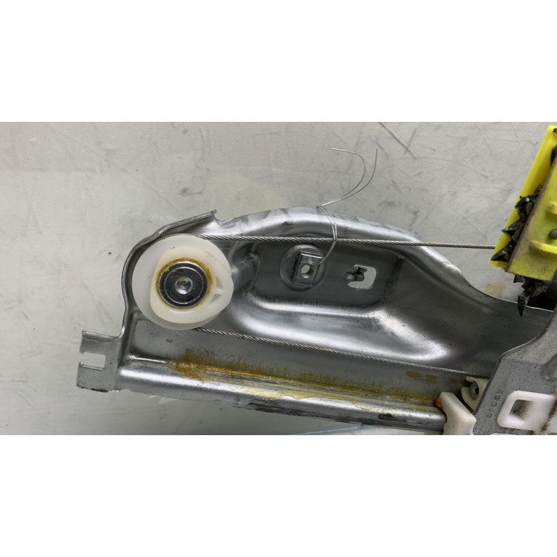 Leve vitre electrique arriere droit RENAULT KADJAR Photo n°4