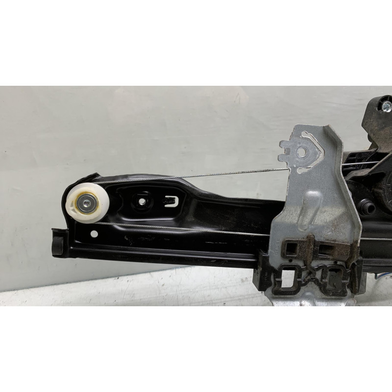 Leve vitre electrique avant droit RENAULT KADJAR Photo n°2