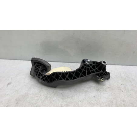 Pedale d'embrayage PEUGEOT 2008 1