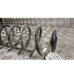 Ressort de suspension arriere gauche PEUGEOT 2008 1