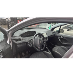 Attache ceinture avant droit PEUGEOT 208 1