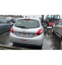Attache ceinture avant droit PEUGEOT 208 1