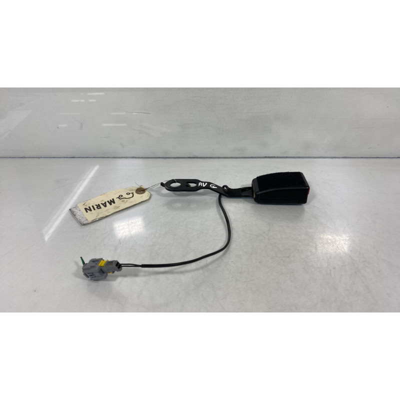Attache ceinture avant gauche PEUGEOT 208 1 Photo n°1