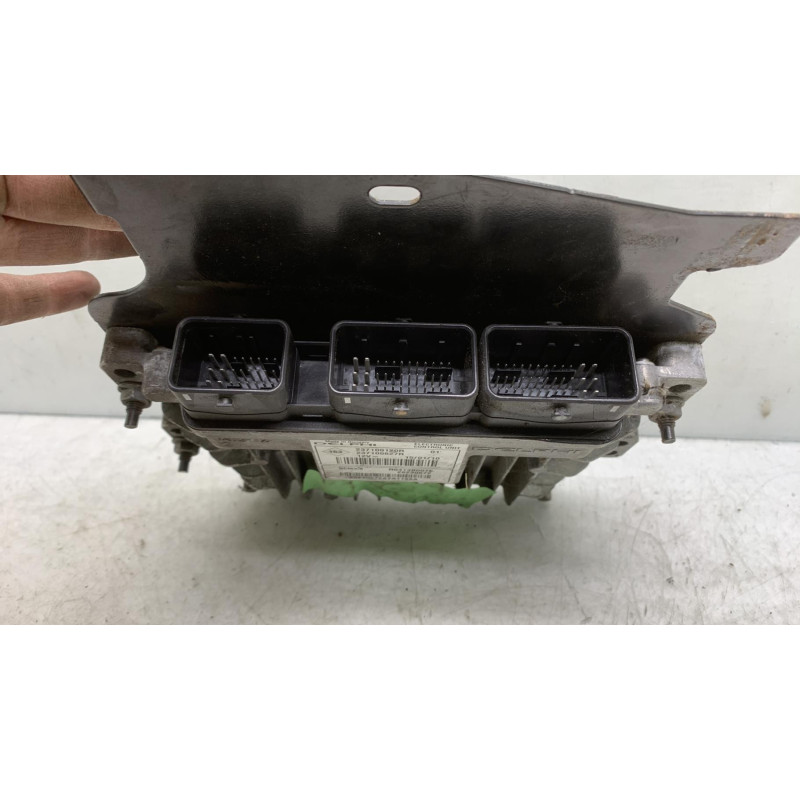 Calculateur moteur RENAULT SCENIC 3 Photo n°2