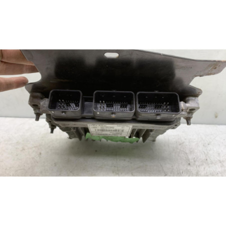 Calculateur moteur RENAULT SCENIC 3