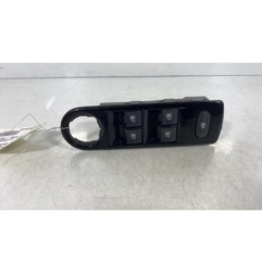 Interrupteur de leve vitre avant gauche RENAULT CLIO 4