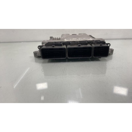 Calculateur moteur RENAULT CLIO 4