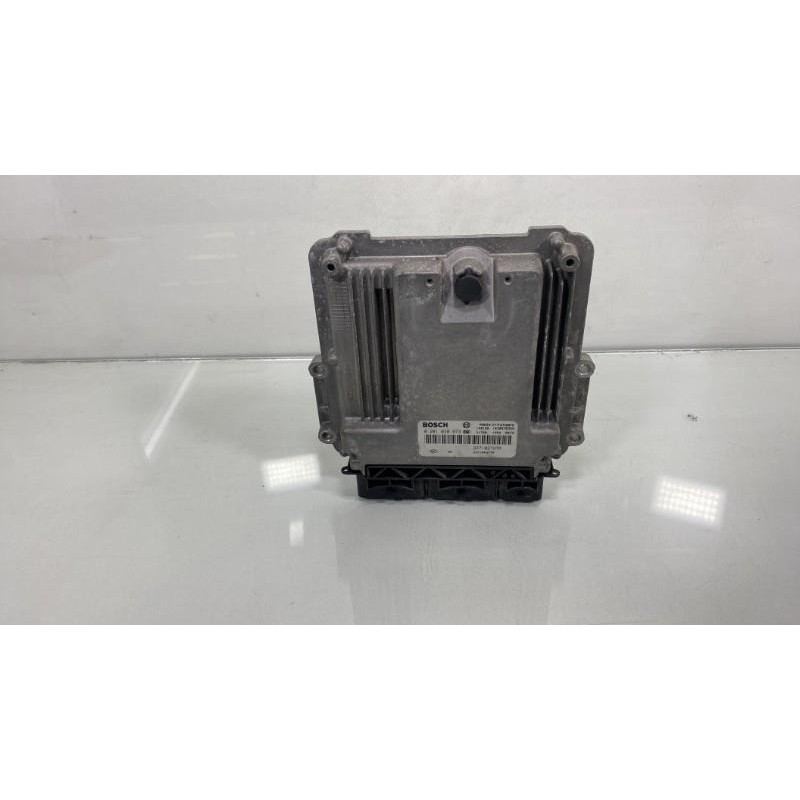 Calculateur moteur RENAULT CLIO 4 Photo n°3