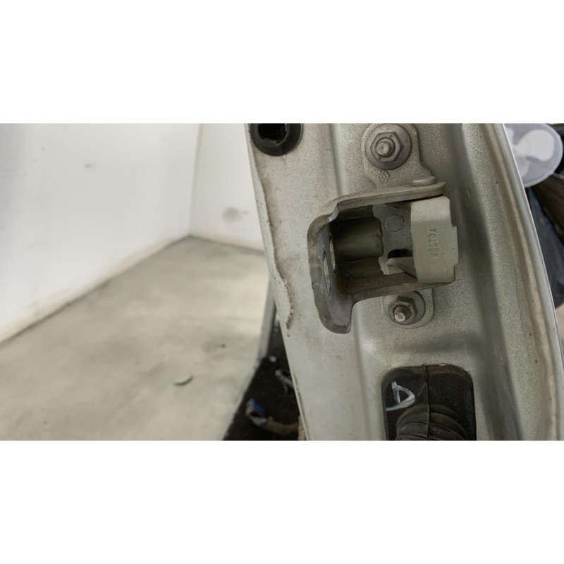 Porte avant gauche RENAULT MEGANE 2 Photo n°7