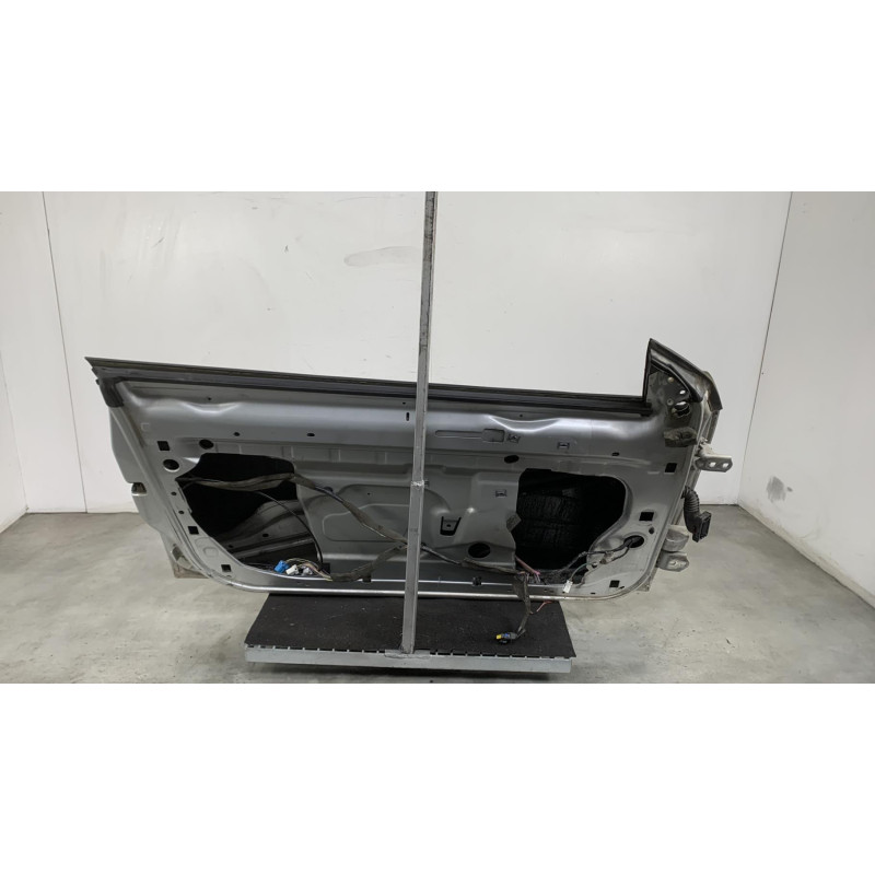 Porte avant gauche RENAULT MEGANE 2 Photo n°8