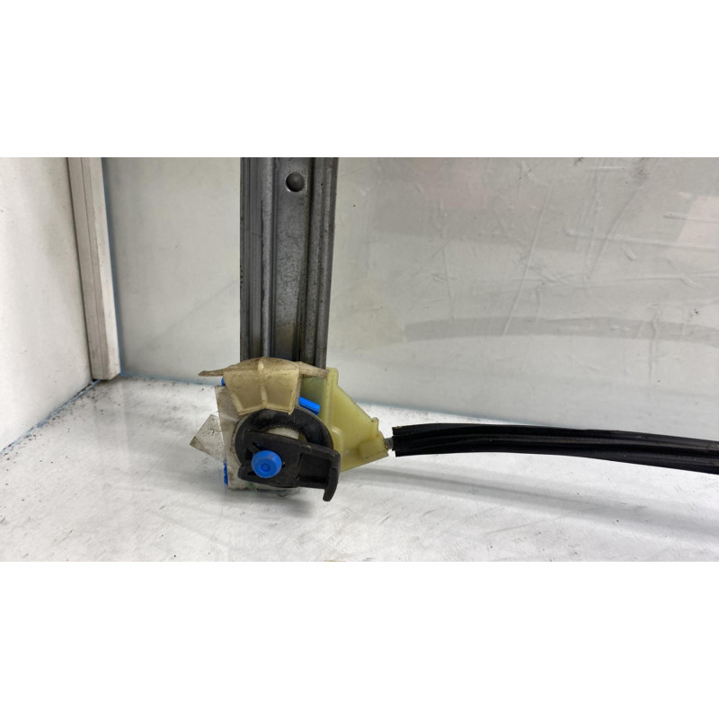 Leve vitre electrique avant droit RENAULT LAGUNA 2 Photo n°8