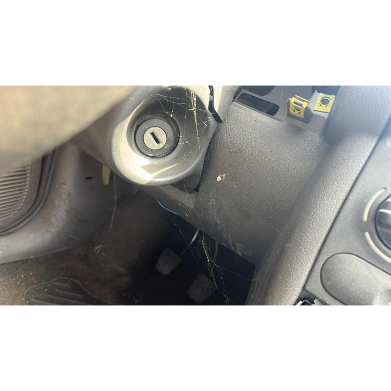 Feu arriere principal gauche (feux) OPEL CORSA B Photo n°7