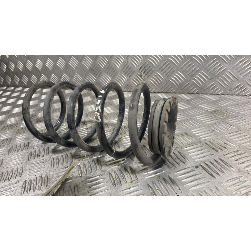 Ressort de suspension arriere droit OPEL CORSA E Photo n°3