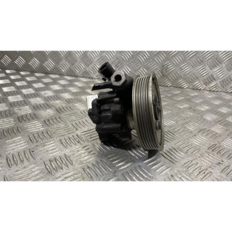 Pompe de direction AUDI A6 3 Photo n°1