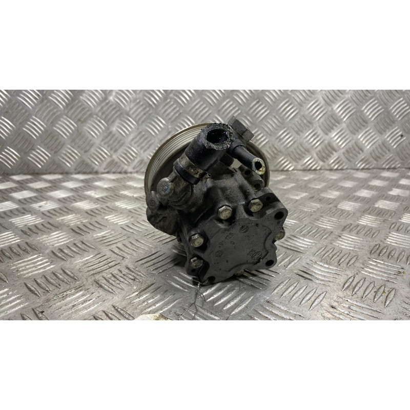 Pompe de direction AUDI A6 3 Photo n°3