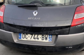 Pare boue arriere droit RENAULT MEGANE 2