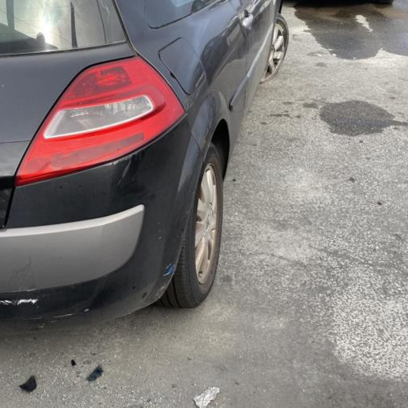 Pare boue arriere droit RENAULT MEGANE 2 Photo n°13