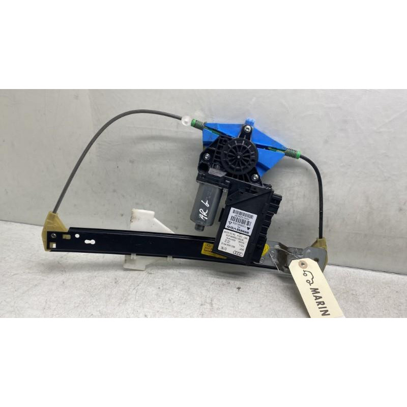 Leve vitre electrique arriere gauche AUDI A4 2 Photo n°1