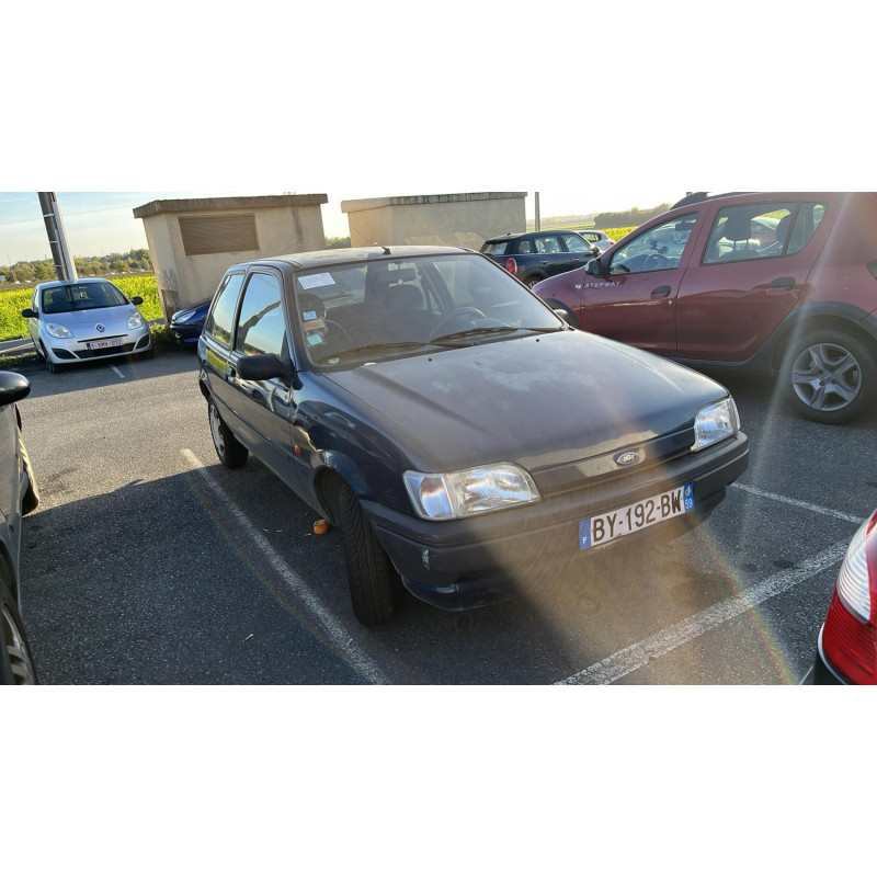 Optique avant principal droit (feux)(phare) FORD FIESTA 3 Photo n°5