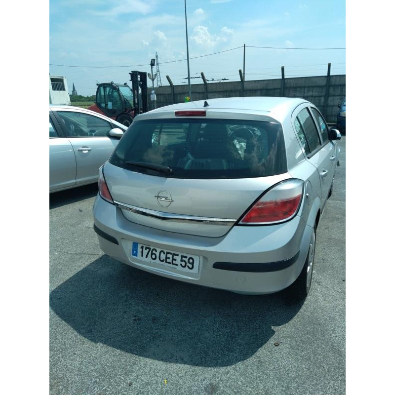 Pare choc arriere OPEL ASTRA H Photo n°17