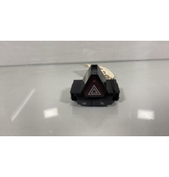 Bouton de warning OPEL CORSA D