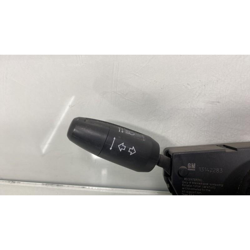 Com (Bloc Contacteur Tournant+Commodo Essuie Glace+Commodo Phare) OPEL CORSA D Photo n°10
