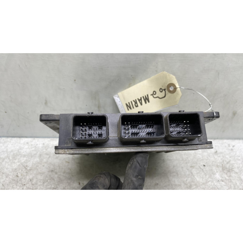 Calculateur moteur RENAULT CLIO 3 Photo n°1