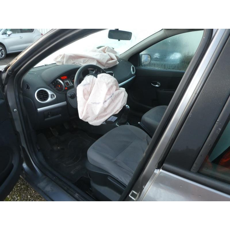 Calculateur moteur RENAULT CLIO 3 Photo n°6