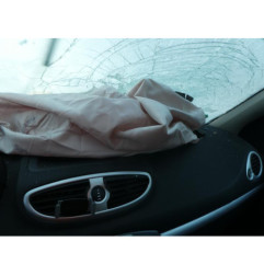 Calculateur moteur RENAULT CLIO 3