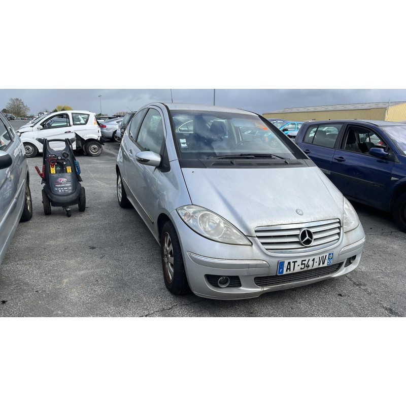 Aile avant droit MERCEDES CLASSE A 169 Photo n°8
