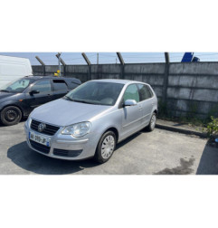 Compresseur clim VOLKSWAGEN POLO 4
