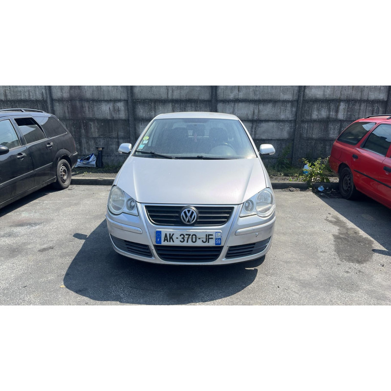 Compresseur clim VOLKSWAGEN POLO 4 Photo n°10