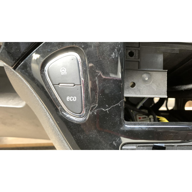 Planche de bord complete OPEL CORSA E Photo n°3