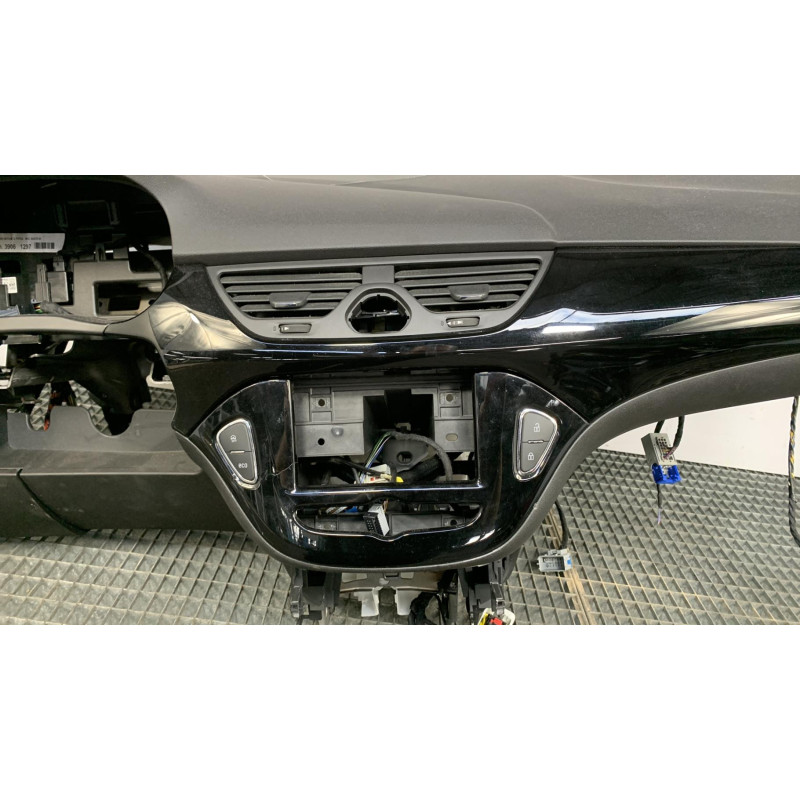 Planche de bord complete OPEL CORSA E Photo n°6