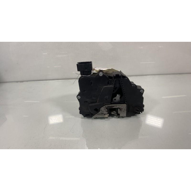Serrure arriere gauche OPEL CORSA E Photo n°3