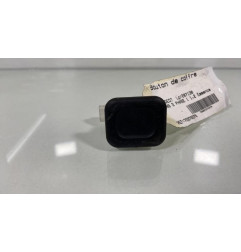 Bouton de coffre PEUGEOT 3008 2