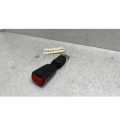 Attache ceinture arriere gauche PEUGEOT 107 Photo n°1