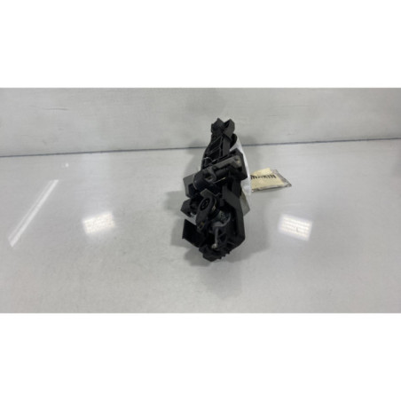 Poignee porte avant gauche FORD FIESTA 6